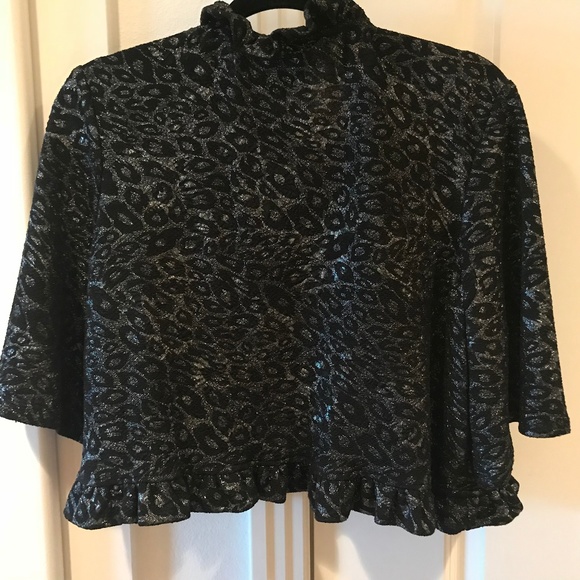 Black and Silver  Leopard Shrug - Picture 2 of 4